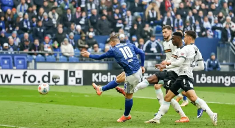 Džeko maestralno: Kapiten BiH nominovan za gol mjeseca u Bundesligi nakon sjajne akcije protiv Dresdena