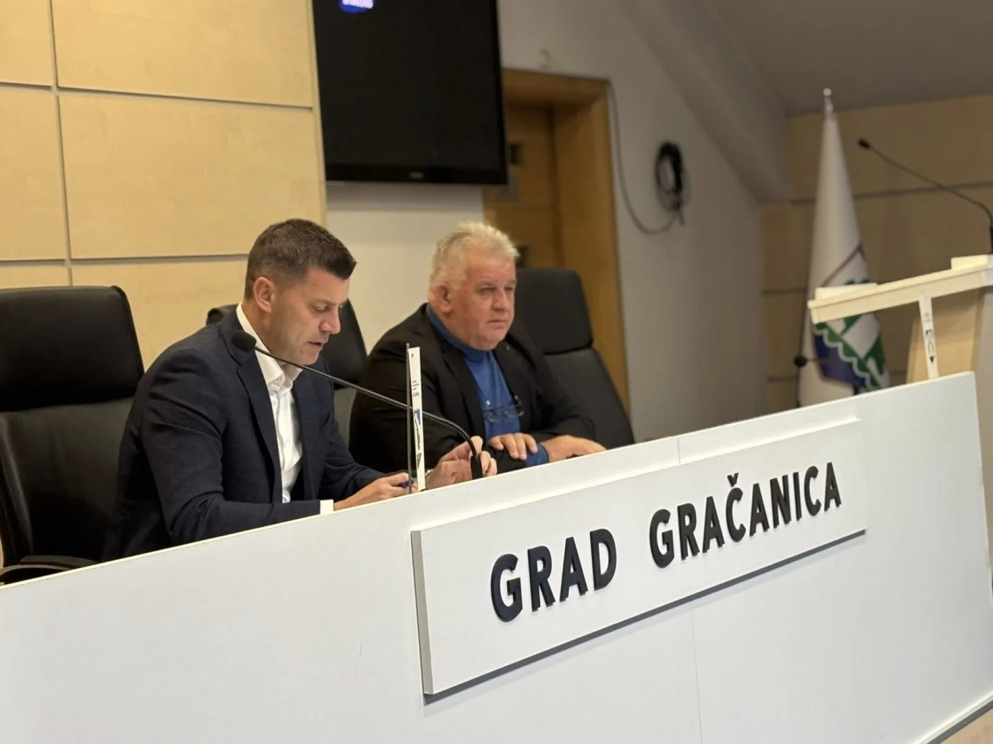 Gradonačelnik Grada Gračanica i gost na sastanku