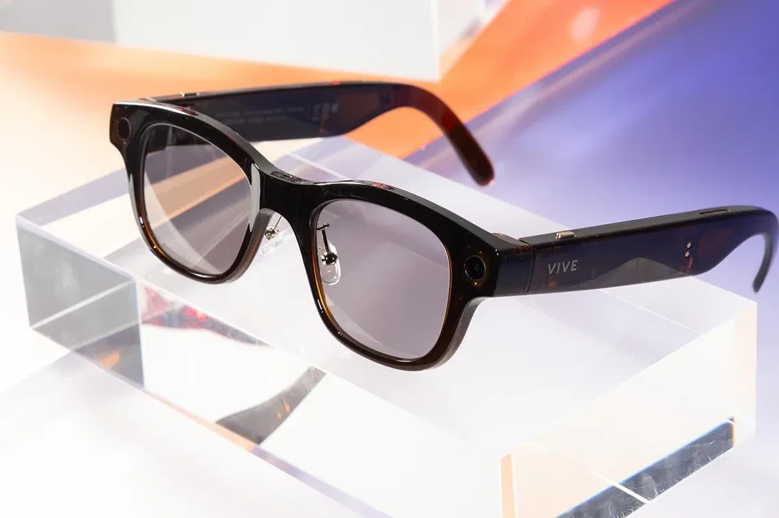 HTC lansirao nove pametne naočare u Singapuru: Vive Eagle kombinira Google Gemini i OpenAI GPT za prevode i fotografije