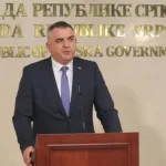 Premijer RS osudio grafite po radnjama: “Pokušaj zastrašivanja i širenja mržnje”