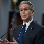 Bessent za Fox News: “SAD će ponovo preuzeti kontrolu nad Hormuškim moreuzom i osigurati slobodu plovidbe”