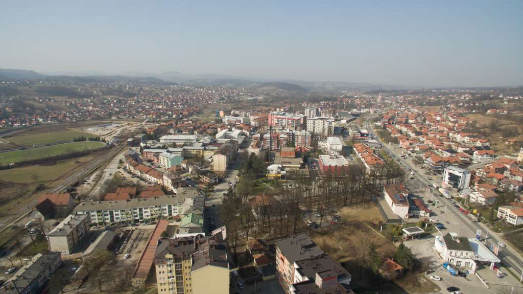 Srebrenik obilježio Dan nezavisnosti BiH: ‘Učimo djecu šta je domovina, kako nikad više ne bi doveli u pitanje opstojnost’ Srebrenik obilježio Dan nezavisnosti BiH: ‘Učimo djecu šta je domovina, kako nikad više ne bi doveli u pitanje opstojnost’