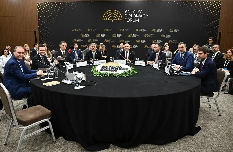 Konaković u Antaliji izazvao diplomatski potres: Srbija skriva ratne zločince, a Vučić poziva Dodika i prijeti vojskom