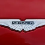 Aston Martin tuži Geely zbog logotipa: Britanski proizvođač pokreće spor protiv kineskog partnera koji drži 17% udjela