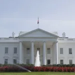 Bijela kuća o Iranu: “Samo Donald Trump zna kako stvari stoje” dok se približava ultimatum