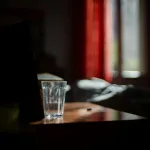 Da li je voda ostavljena preko noći opasna? Evo šta kažu stručnjaci