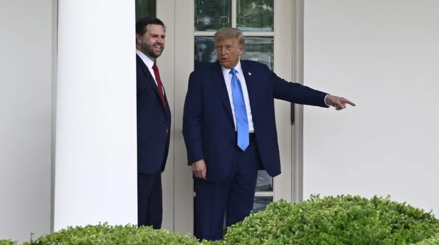 Vance o Trumpovoj objavi s Isusom: “To je bila šala, predsjednik nije filtriran i direktno se obraća ljudima”