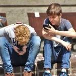 Engleske škole na pragu potpune zabrane mobilnih telefona: Vlada daje zakonsku snagu postojećim smjernicama