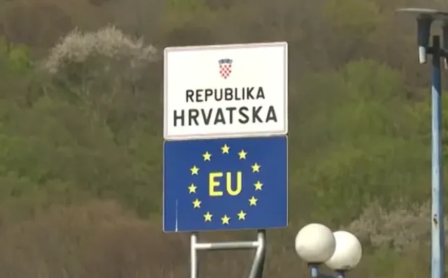 Granični znak Republika Hrvatska sa zastavom Evropske unije