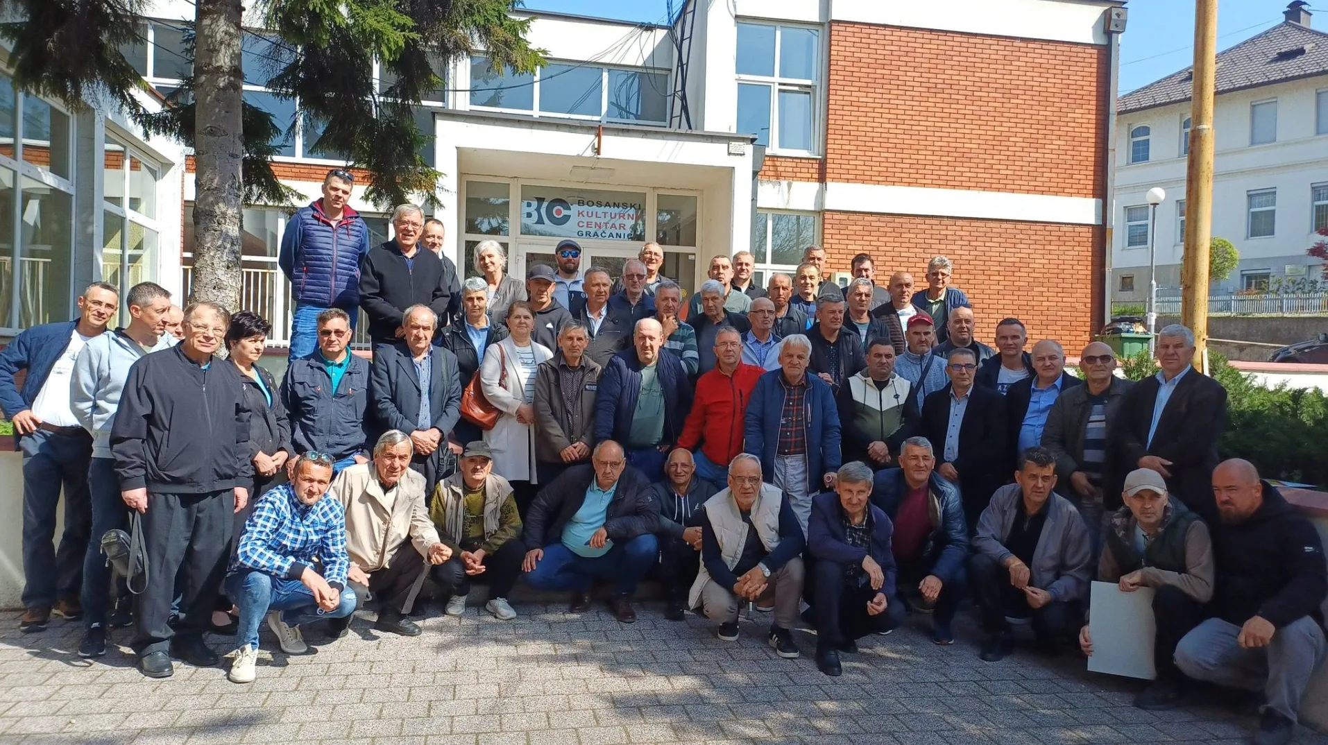 Pčelari Gračanice na skupštini: “Greške koje umanjuju prinose” i plan za povećanje članstva