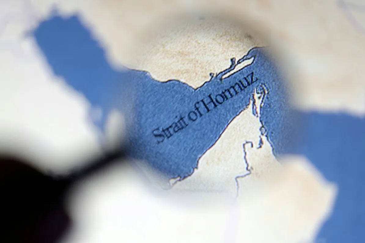 Karta koja prikazuje Ormuški tjesnac uvećan lupu