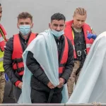 London i Paris udružili snage: 900 miliona dolara za zaustavljanje migranata na Lamanšu