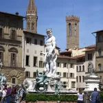 Turistkinja oštetila istorijsku fontanu u Firenci: “Prijatelji su me izazvali da dodirnem Neptunove genitalije”