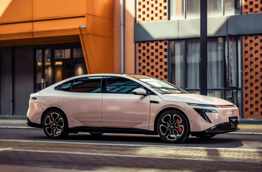 Nissan Primera se vraća nakon 20 godina: Električni sedan iz Kine