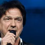 Elmedin Konaković uručio diplomatski pasoš Zdravku Čoliću: “Sinonim za vrhunski muzički izraz”