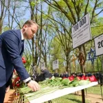 Stanivuković u Donjoj Gradini: “Život je uvijek jači od zla, a Jasenovac je najveći srpski grad pod zemljom”