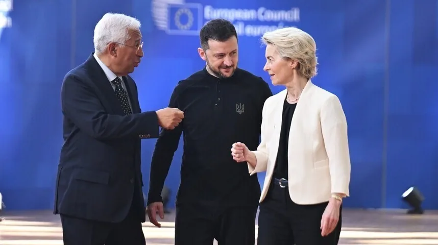 Premijer Portugala António Costa, ukrajinski predsjednik Volodimir Zelenski i predsjednica Evropske komisije Ursula von der Leyen razgovaraju
