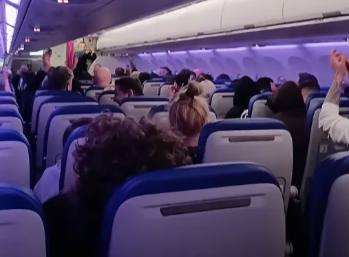 Zašto stjuardese prigušuju svjetla u avionu prije polijetanja? Nije zbog uštede struje