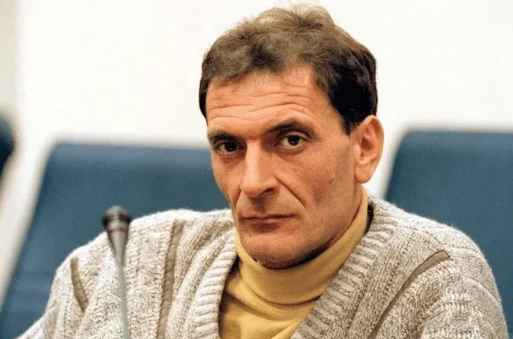 Ratko Mladić u krupnom planu