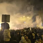 Novi Pazar u plamenu radosti: Građani slavili plasman BiH na Svjetsko prvenstvo uz baklje i vatromet