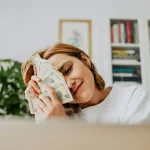 Saturn u Ovnu donosi im bogatstvo: Najveću sreću s novcem imat će 3 znaka sve do 2028.