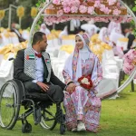 Prkos usred ruševina: 150 mladih parova u Gazi stupilo u brak na masovnoj ceremoniji koju su organizovali UAE