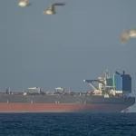 Pomorski saobraćaj na tankom ledu: 14 brodova prošlo kroz Hormuz usred američke blokade, ali neki mijenjaju kurs