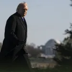 Trump na UFC borbi u Miamiju dok pregovori s Iranom propadaju: “Nismo postigli dogovor, to je loša vijest za Teheran”