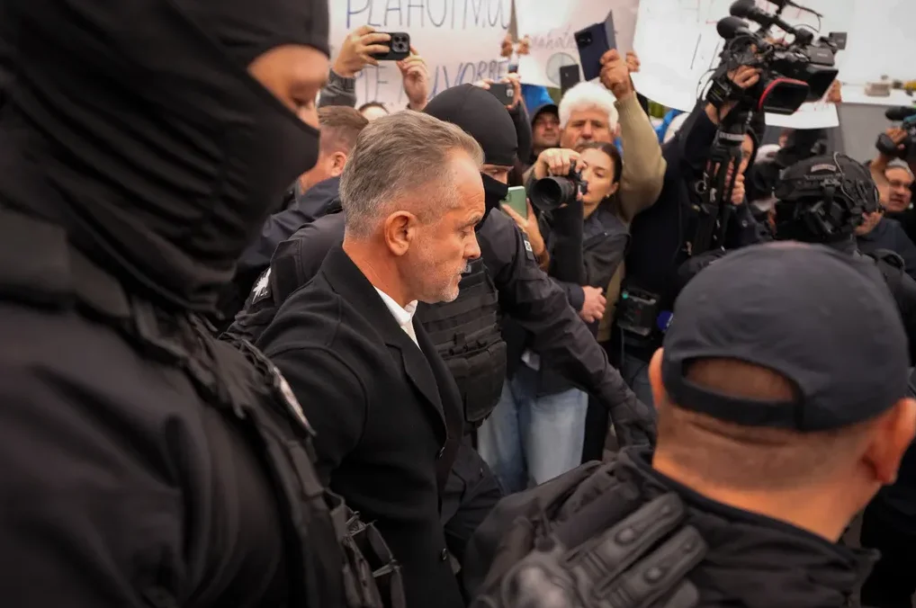 Moldavski oligarh Vladimir Plahotniuc osuđen na 19 godina zatvora zbog “krađe vijeka” iz bankarskog sistema