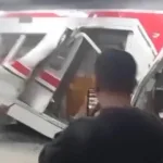 Sudar vozova u Indoneziji: Dvije osobe poginule, evakuacija u toku