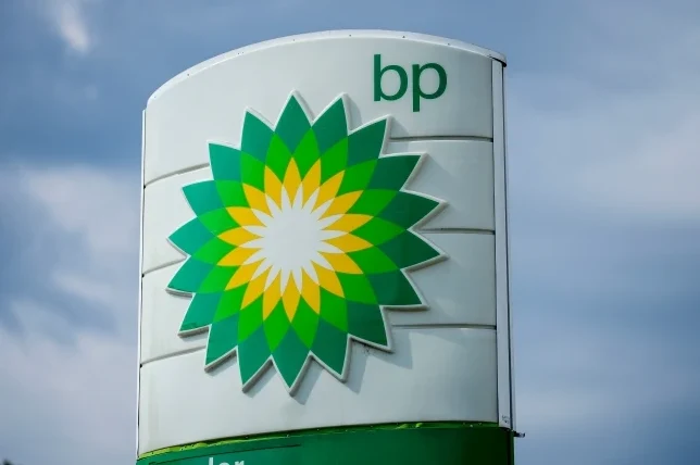 BP logo i natpis