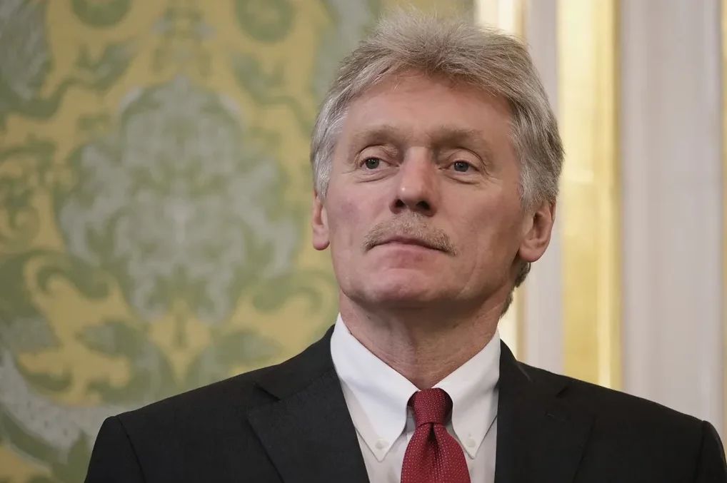 Portret Dmitrija Peskov-a, glasnogovornika Kremlja