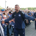 Povratak Dijamanta: Edin Džeko presudio za Schalkeov plasman u Bundesligu
