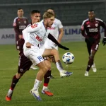 Velež na korak od Evrope, Sloga na rubu ponora