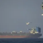 Iran tvrdi: dva američka broda zaglavljena u opasnim vodama Hormuza