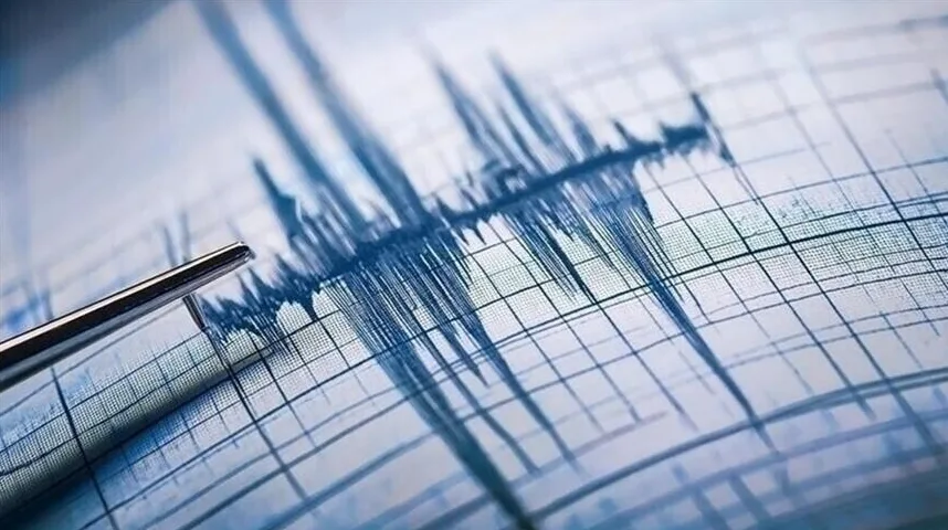 Grafikon seismografa koji bilježi zemljotres