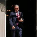 Britanski premijer na rubu kolapsa: Raskol u kabinetu i pozivi na ostavku