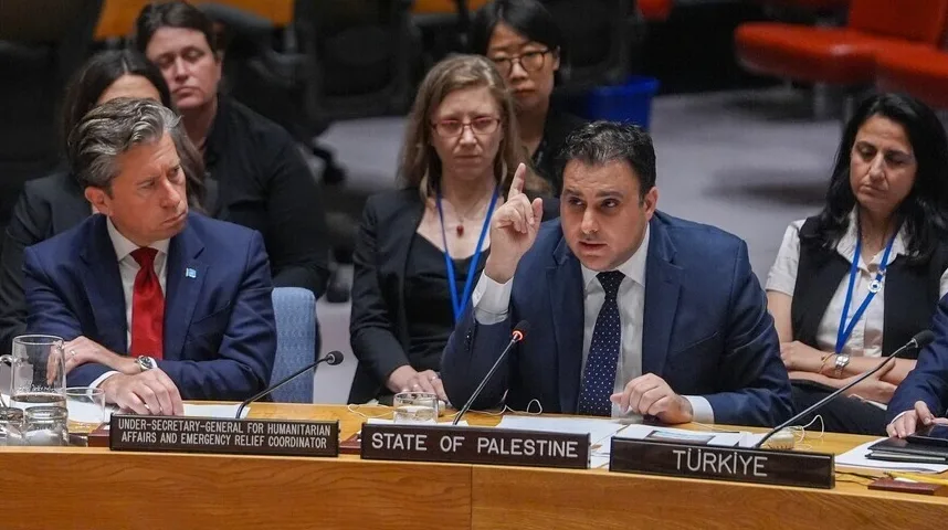 Delegati Države Palestine i Turske na sastanku Ujedinjenih Naroda.