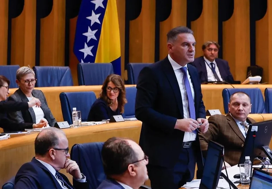 Vojnici ostaju u službi do 49. godine: Usvojene izmjene Zakona o OSBiH