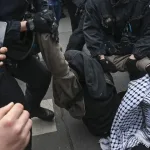 Palestinac u Berlinu nasilno priveden dok je oplakivao sina