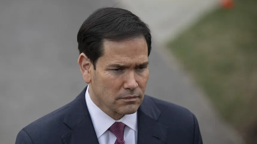 Portret senatora Marka Rubija