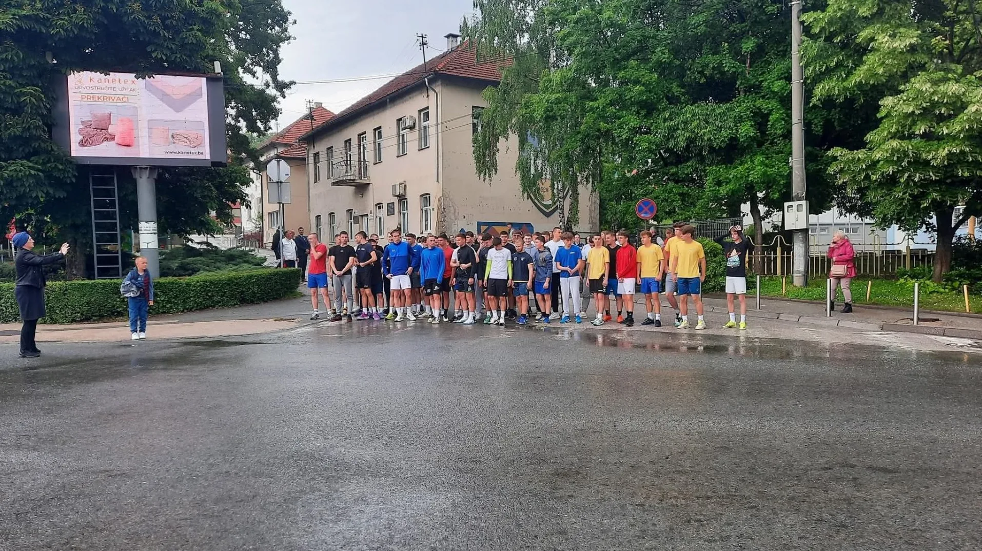 Privremena obustava saobraćaja u Gračanici zbog ulične trke učenika