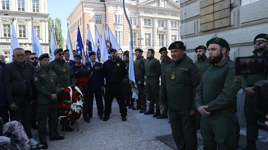 Sjećanje na 3. maj 1992: Veterani i političari odali počast stradalima u Dobrovoljačkoj