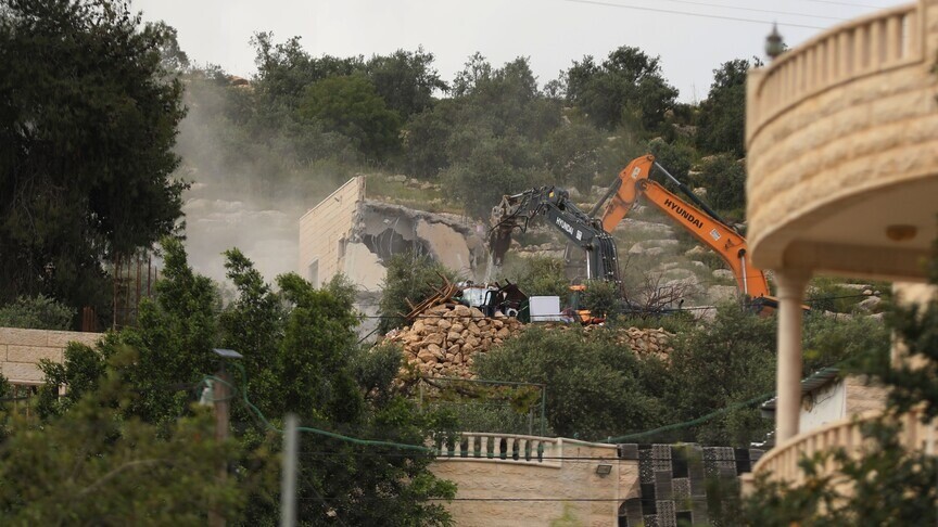 Nove izraelske akcije na Zapadnoj obali: Uhapšeno 17 Palestinaca, srušena kuća, zatvoren grad