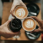 Zašto kafa prije spavanja remeti san i kako izbjeći umor
