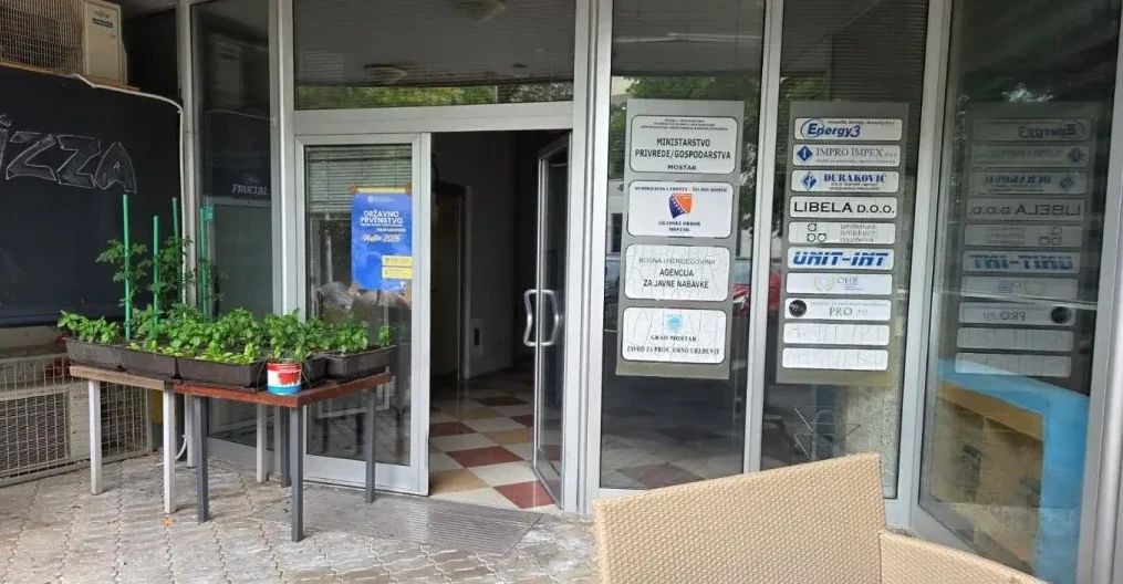 Policija u Ministarstvu privrede: Izuzimanje dokumenata o kamenolomu SANI