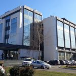 Bosanka na suđenju u Beogradu: Priznala da je nožem jurila policajca