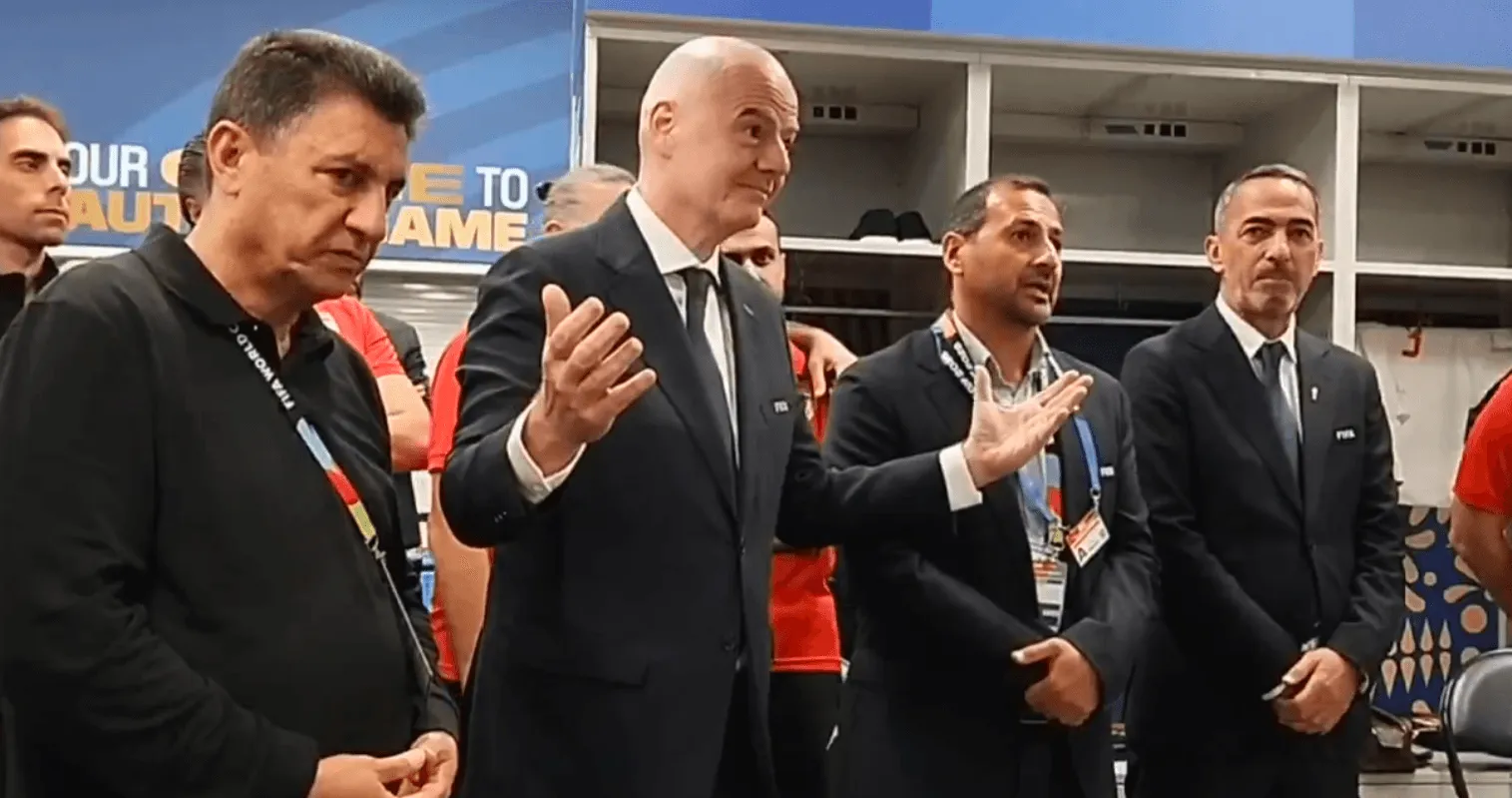 Infantino iznenadio iranske fudbalere: Emotivna poruka podrške u svlačionici
