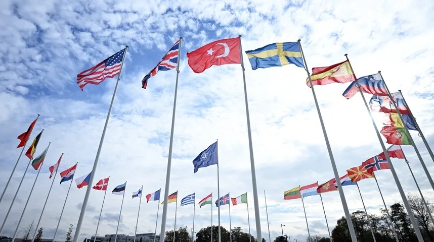 Peking poručuje NATO-u: Preispitajte svoju ulogu u svijetu