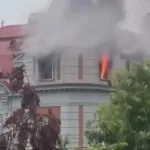 Požar u ambasadi Pakistana u Beogradu, vatrogasci na terenu